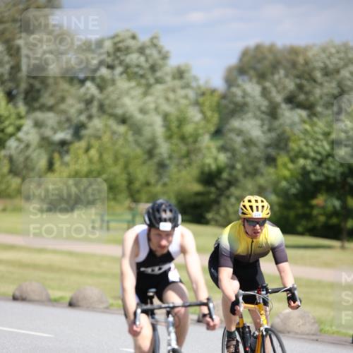 16.06.2024 - 26. Vierlanden-Triathlon Jannik Wohlers http://msf.ph/oto/6307224 16.06.2024 11:41:00 Radfahren 215, 228, 265, 317, 321, 335 meine-sportfotos.de