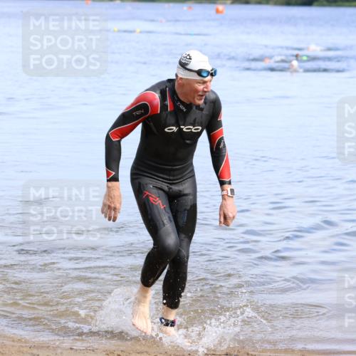16.06.2024 - 26. Vierlanden-Triathlon Strokosch-Dieckow http://msf.ph/oto/6307506 16.06.2024 09:51:18 Schwimmen 19, 19 meine-sportfotos.de