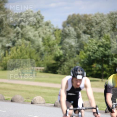 16.06.2024 - 26. Vierlanden-Triathlon Jannik Wohlers http://msf.ph/oto/6307576 16.06.2024 11:41:01 Radfahren 215, 228, 265, 317, 335 meine-sportfotos.de