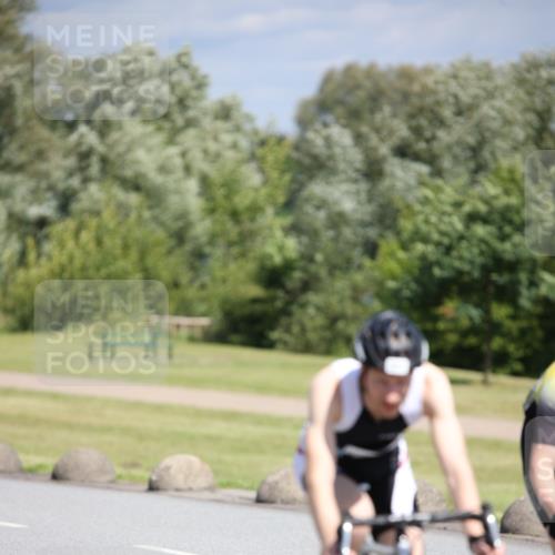 16.06.2024 - 26. Vierlanden-Triathlon Jannik Wohlers http://msf.ph/oto/6307578 16.06.2024 11:41:01 Radfahren 215, 228, 265, 317, 335 meine-sportfotos.de