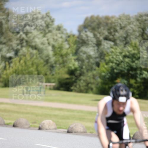 16.06.2024 - 26. Vierlanden-Triathlon Jannik Wohlers http://msf.ph/oto/6307717 16.06.2024 11:41:01 Radfahren 215, 228, 265, 317, 335 meine-sportfotos.de