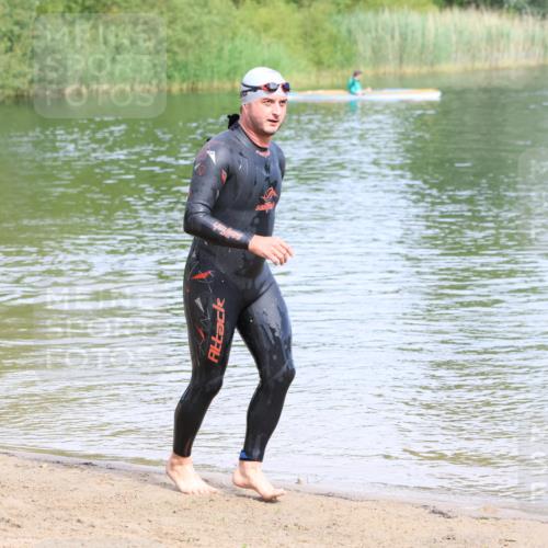 16.06.2024 - 26. Vierlanden-Triathlon Strokosch-Dieckow http://msf.ph/oto/6307902 16.06.2024 09:51:44 Schwimmen 63, 140, 63, 140 meine-sportfotos.de
