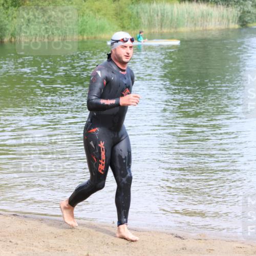 16.06.2024 - 26. Vierlanden-Triathlon Strokosch-Dieckow http://msf.ph/oto/6307918 16.06.2024 09:51:44 Schwimmen 63, 140, 63, 140 meine-sportfotos.de