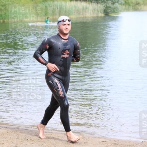 16.06.2024 - 26. Vierlanden-Triathlon Strokosch-Dieckow http://msf.ph/oto/6307947 16.06.2024 09:51:45 Schwimmen 63, 140, 63, 140 meine-sportfotos.de