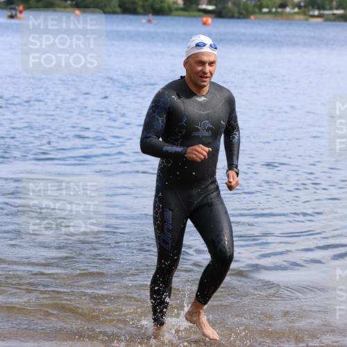 16.06.2024 - 26. Vierlanden-Triathlon Strokosch-Dieckow http://msf.ph/oto/6308038 16.06.2024 09:52:10 Schwimmen 102, 102 meine-sportfotos.de