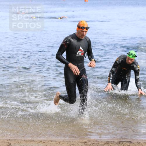 16.06.2024 - 26. Vierlanden-Triathlon Strokosch-Dieckow http://msf.ph/oto/6308151 16.06.2024 09:52:17 Schwimmen 102, 121, 176, 102, 121, 176 meine-sportfotos.de