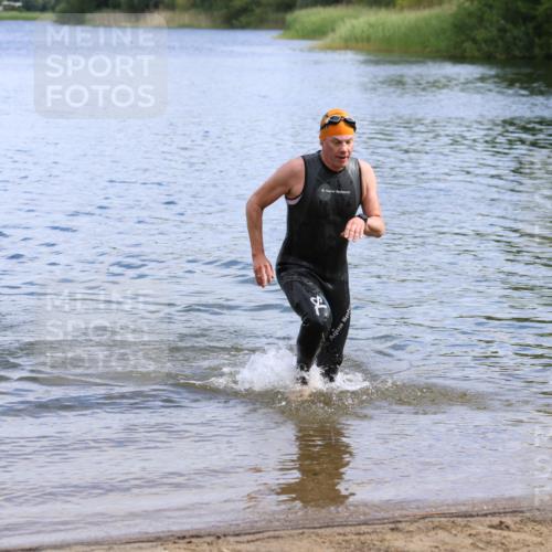 16.06.2024 - 26. Vierlanden-Triathlon Strokosch-Dieckow http://msf.ph/oto/6308451 16.06.2024 09:52:32 Schwimmen 121, 151, 176, 121, 151, 176 meine-sportfotos.de