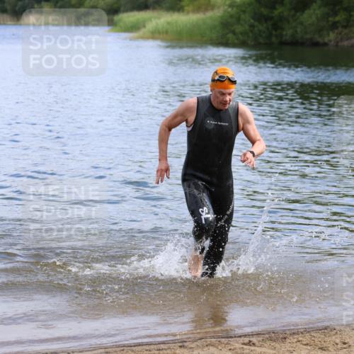 16.06.2024 - 26. Vierlanden-Triathlon Strokosch-Dieckow http://msf.ph/oto/6308523 16.06.2024 09:52:33 Schwimmen 151, 176, 151, 176 meine-sportfotos.de