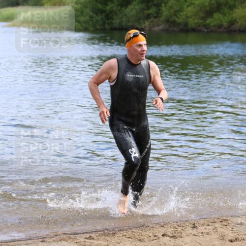 16.06.2024 - 26. Vierlanden-Triathlon Strokosch-Dieckow http://msf.ph/oto/6308629 16.06.2024 09:52:34 Schwimmen 151, 176, 151, 176 meine-sportfotos.de