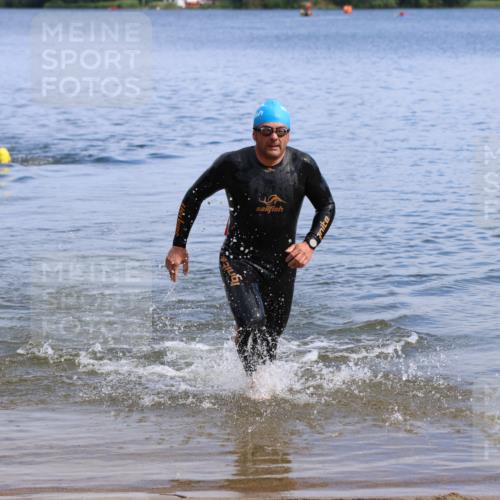 16.06.2024 - 26. Vierlanden-Triathlon Strokosch-Dieckow http://msf.ph/oto/6308702 16.06.2024 09:53:08 Schwimmen 143, 206, 216, 143, 206, 216 meine-sportfotos.de