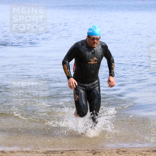 16.06.2024 - 26. Vierlanden-Triathlon Strokosch-Dieckow http://msf.ph/oto/6308790 16.06.2024 09:53:09 Schwimmen 143, 206, 216, 143, 206, 216 meine-sportfotos.de