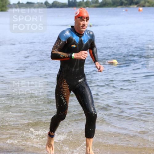 16.06.2024 - 26. Vierlanden-Triathlon Strokosch-Dieckow http://msf.ph/oto/6308902 16.06.2024 09:53:11 Schwimmen 143, 206, 216, 143, 206, 216 meine-sportfotos.de