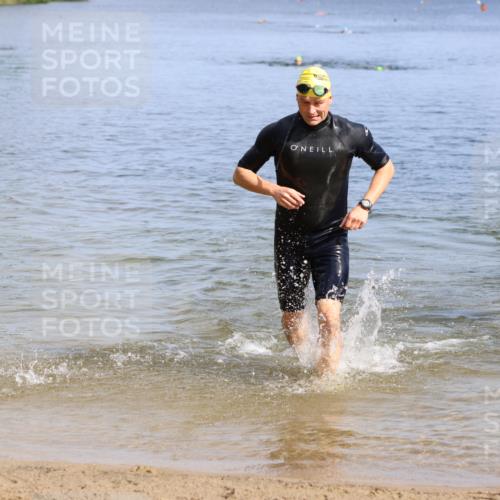 16.06.2024 - 26. Vierlanden-Triathlon Strokosch-Dieckow http://msf.ph/oto/6309044 16.06.2024 09:53:27 Schwimmen 111, 111 meine-sportfotos.de