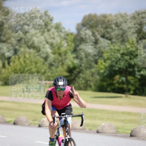 16.06.2024 - 26. Vierlanden-Triathlon Jannik Wohlers http://msf.ph/oto/6309112 16.06.2024 11:41:05 Radfahren 215, 224, 228, 265, 317 meine-sportfotos.de