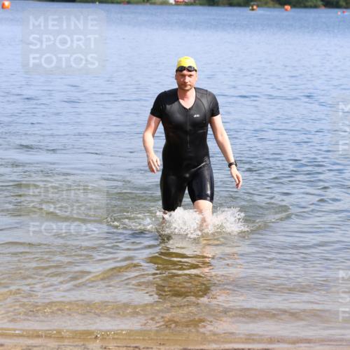 16.06.2024 - 26. Vierlanden-Triathlon Strokosch-Dieckow http://msf.ph/oto/6309226 16.06.2024 09:53:30 Schwimmen 67, 111, 67, 111 meine-sportfotos.de