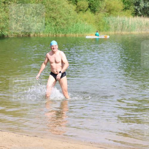 16.06.2024 - 26. Vierlanden-Triathlon Strokosch-Dieckow http://msf.ph/oto/6309316 16.06.2024 09:53:42 Schwimmen 67, 111, 67, 111 meine-sportfotos.de