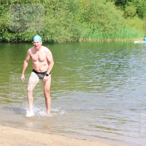 16.06.2024 - 26. Vierlanden-Triathlon Strokosch-Dieckow http://msf.ph/oto/6309379 16.06.2024 09:53:45 Schwimmen 67, 67 meine-sportfotos.de