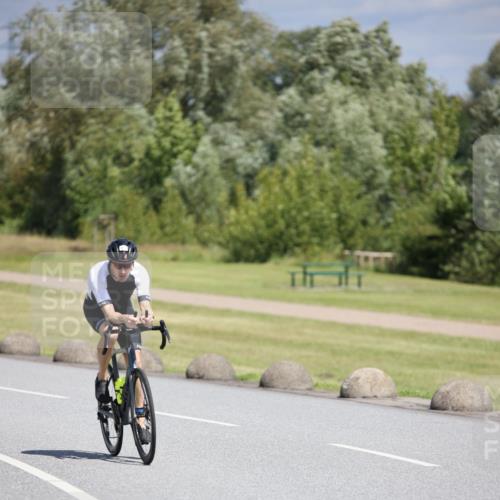 16.06.2024 - 26. Vierlanden-Triathlon Jannik Wohlers http://msf.ph/oto/6309402 16.06.2024 11:41:12 Radfahren 142, 174, 224, 413 meine-sportfotos.de