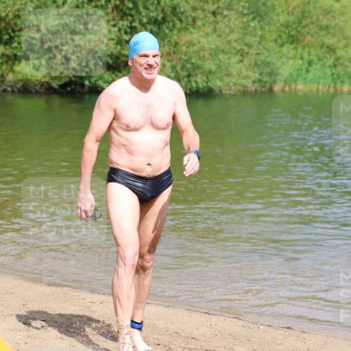 16.06.2024 - 26. Vierlanden-Triathlon Strokosch-Dieckow http://msf.ph/oto/6309409 16.06.2024 09:53:48 Schwimmen 67, 156, 67, 156 meine-sportfotos.de