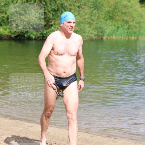 16.06.2024 - 26. Vierlanden-Triathlon Strokosch-Dieckow http://msf.ph/oto/6309451 16.06.2024 09:53:48 Schwimmen 67, 156, 67, 156 meine-sportfotos.de