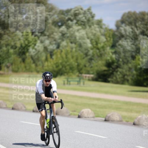 16.06.2024 - 26. Vierlanden-Triathlon Jannik Wohlers http://msf.ph/oto/6309455 16.06.2024 11:41:13 Radfahren 138, 142, 174, 185, 224, 413 meine-sportfotos.de
