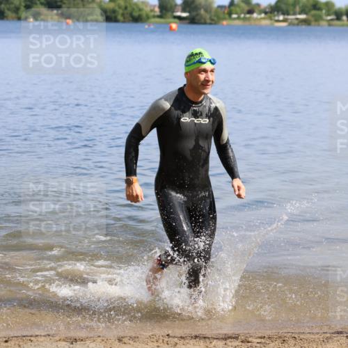 16.06.2024 - 26. Vierlanden-Triathlon Strokosch-Dieckow http://msf.ph/oto/6309572 16.06.2024 09:54:32 Schwimmen 94, 94 meine-sportfotos.de
