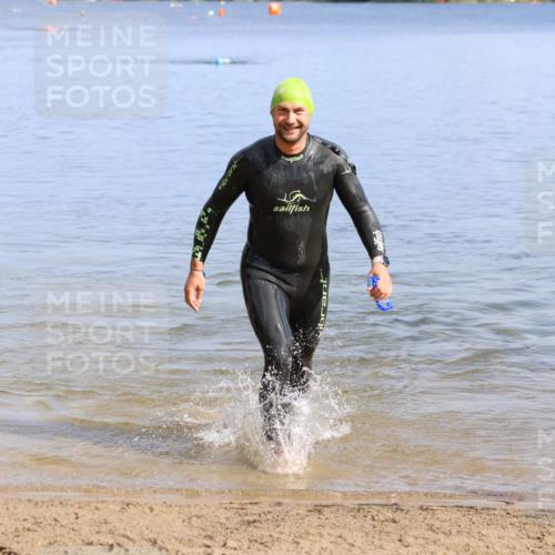 16.06.2024 - 26. Vierlanden-Triathlon Strokosch-Dieckow http://msf.ph/oto/6309640 16.06.2024 09:54:37 Schwimmen 94, 119, 94, 119 meine-sportfotos.de