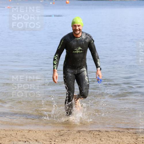 16.06.2024 - 26. Vierlanden-Triathlon Strokosch-Dieckow http://msf.ph/oto/6309676 16.06.2024 09:54:38 Schwimmen 94, 119, 94, 119 meine-sportfotos.de