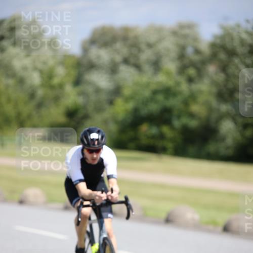 16.06.2024 - 26. Vierlanden-Triathlon Jannik Wohlers http://msf.ph/oto/6309714 16.06.2024 11:41:14 Radfahren 138, 142, 174, 185, 224, 413 meine-sportfotos.de