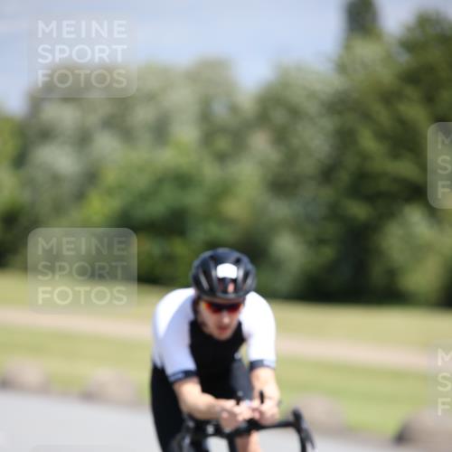 16.06.2024 - 26. Vierlanden-Triathlon Jannik Wohlers http://msf.ph/oto/6309786 16.06.2024 11:41:14 Radfahren 138, 142, 174, 185, 224, 413 meine-sportfotos.de