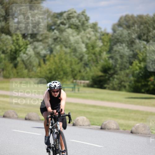 16.06.2024 - 26. Vierlanden-Triathlon Jannik Wohlers http://msf.ph/oto/6310024 16.06.2024 11:41:17 Radfahren 138, 142, 174, 185, 196, 230, 349, 413 meine-sportfotos.de