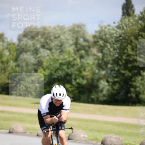 16.06.2024 - 26. Vierlanden-Triathlon Jannik Wohlers http://msf.ph/oto/6310245 16.06.2024 11:41:20 Radfahren 138, 142, 174, 185, 186, 196, 230, 273, 294, 349, 413, 448 meine-sportfotos.de