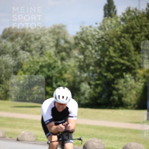 16.06.2024 - 26. Vierlanden-Triathlon Jannik Wohlers http://msf.ph/oto/6310281 16.06.2024 11:41:20 Radfahren 138, 142, 174, 185, 186, 196, 230, 273, 294, 349, 413, 448 meine-sportfotos.de