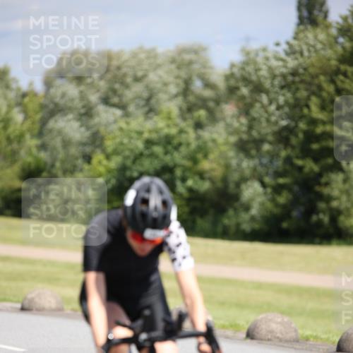 16.06.2024 - 26. Vierlanden-Triathlon Jannik Wohlers http://msf.ph/oto/6310324 16.06.2024 11:41:21 Radfahren 138, 174, 185, 186, 196, 230, 273, 294, 349, 413, 448 meine-sportfotos.de