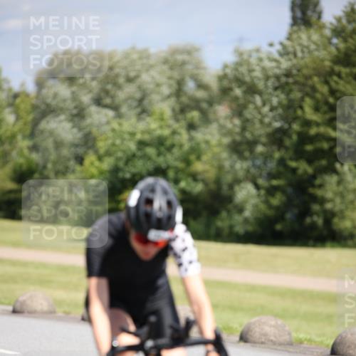 16.06.2024 - 26. Vierlanden-Triathlon Jannik Wohlers http://msf.ph/oto/6310331 16.06.2024 11:41:21 Radfahren 138, 174, 185, 186, 196, 230, 273, 294, 349, 413, 448 meine-sportfotos.de