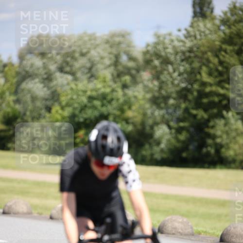 16.06.2024 - 26. Vierlanden-Triathlon Jannik Wohlers http://msf.ph/oto/6310353 16.06.2024 11:41:21 Radfahren 138, 174, 185, 186, 196, 230, 273, 294, 349, 413, 448 meine-sportfotos.de