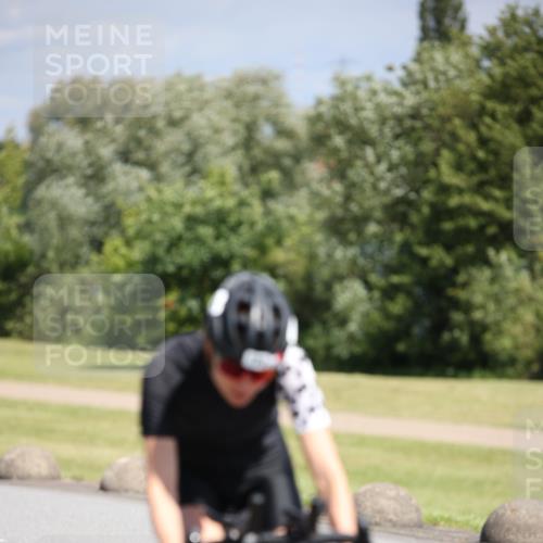 16.06.2024 - 26. Vierlanden-Triathlon Jannik Wohlers http://msf.ph/oto/6310362 16.06.2024 11:41:22 Radfahren 138, 174, 185, 186, 196, 230, 273, 294, 349, 413, 448 meine-sportfotos.de