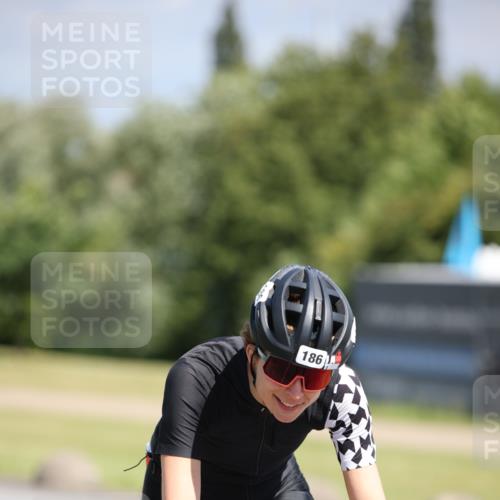 16.06.2024 - 26. Vierlanden-Triathlon Jannik Wohlers http://msf.ph/oto/6310429 16.06.2024 11:41:22 Radfahren 138, 174, 185, 186, 196, 230, 273, 294, 349, 413, 448 meine-sportfotos.de