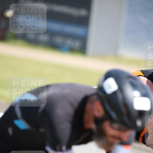 16.06.2024 - 26. Vierlanden-Triathlon Jannik Wohlers http://msf.ph/oto/6310525 16.06.2024 11:41:52 Radfahren 4, 48, 100, 296, 306, 348, 455 meine-sportfotos.de