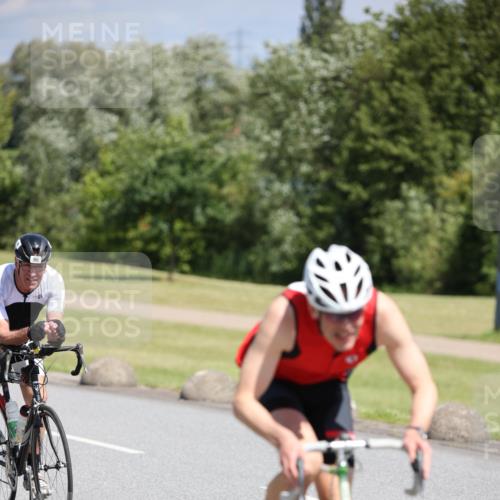 16.06.2024 - 26. Vierlanden-Triathlon Jannik Wohlers http://msf.ph/oto/6310844 16.06.2024 11:42:52 Radfahren 96, 109, 415, 447 meine-sportfotos.de