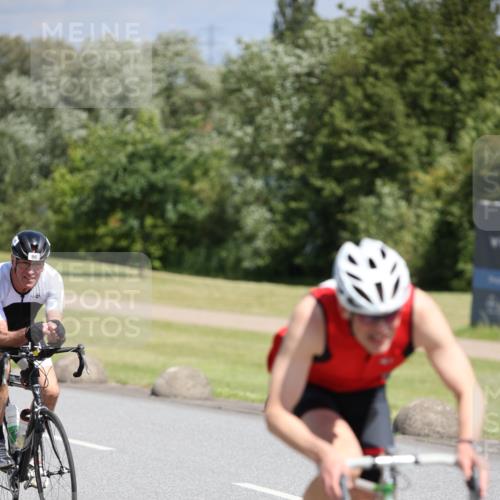 16.06.2024 - 26. Vierlanden-Triathlon Jannik Wohlers http://msf.ph/oto/6310872 16.06.2024 11:42:52 Radfahren 96, 109, 415, 447 meine-sportfotos.de