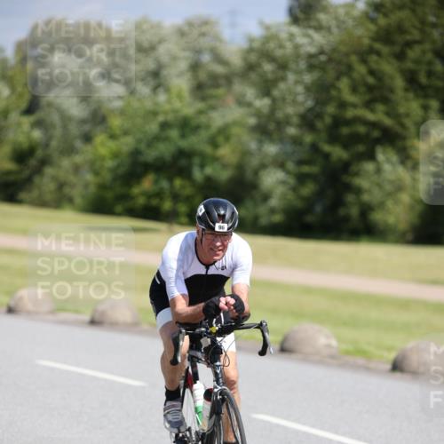 16.06.2024 - 26. Vierlanden-Triathlon Jannik Wohlers http://msf.ph/oto/6310921 16.06.2024 11:42:53 Radfahren 96, 109, 415, 447 meine-sportfotos.de