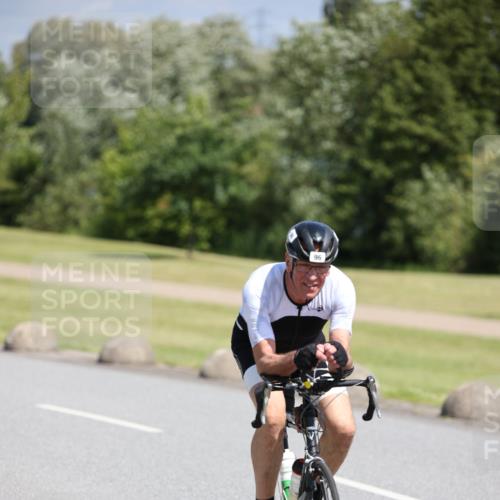 16.06.2024 - 26. Vierlanden-Triathlon Jannik Wohlers http://msf.ph/oto/6310935 16.06.2024 11:42:53 Radfahren 96, 109, 415, 447 meine-sportfotos.de