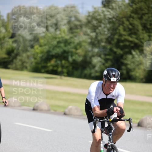16.06.2024 - 26. Vierlanden-Triathlon Jannik Wohlers http://msf.ph/oto/6310944 16.06.2024 11:42:53 Radfahren 96, 109, 415, 447 meine-sportfotos.de