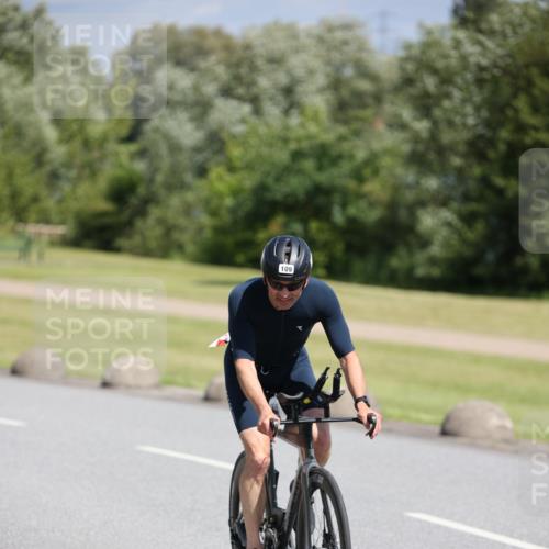 16.06.2024 - 26. Vierlanden-Triathlon Jannik Wohlers http://msf.ph/oto/6310960 16.06.2024 11:42:54 Radfahren 96, 109, 415, 447 meine-sportfotos.de