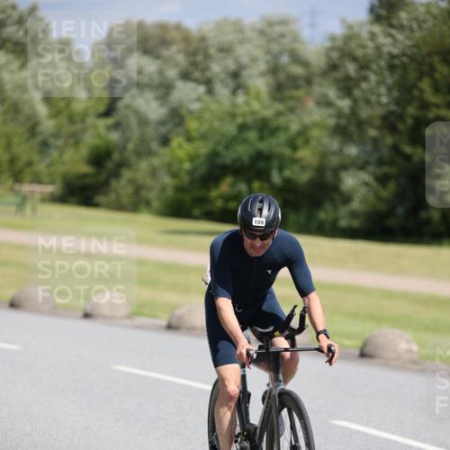 16.06.2024 - 26. Vierlanden-Triathlon Jannik Wohlers http://msf.ph/oto/6310966 16.06.2024 11:42:54 Radfahren 96, 109, 415, 447 meine-sportfotos.de