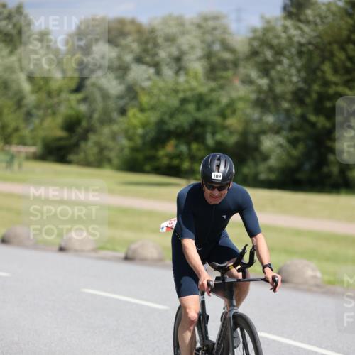 16.06.2024 - 26. Vierlanden-Triathlon Jannik Wohlers http://msf.ph/oto/6310968 16.06.2024 11:42:54 Radfahren 96, 109, 415, 447 meine-sportfotos.de