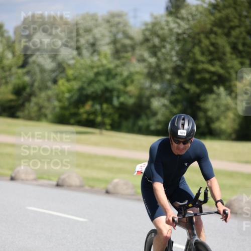 16.06.2024 - 26. Vierlanden-Triathlon Jannik Wohlers http://msf.ph/oto/6310988 16.06.2024 11:42:54 Radfahren 96, 109, 415, 447 meine-sportfotos.de