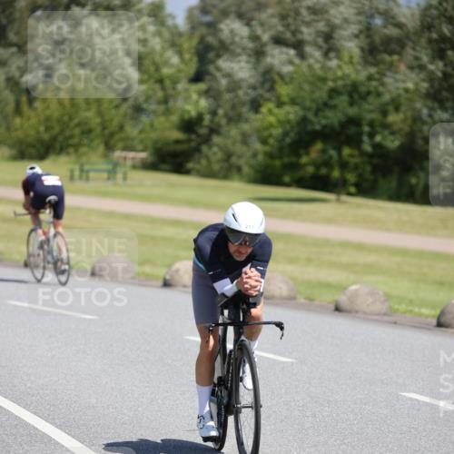 16.06.2024 - 26. Vierlanden-Triathlon Jannik Wohlers http://msf.ph/oto/6311085 16.06.2024 11:43:04 Radfahren 52, 71, 92, 184, 217 meine-sportfotos.de