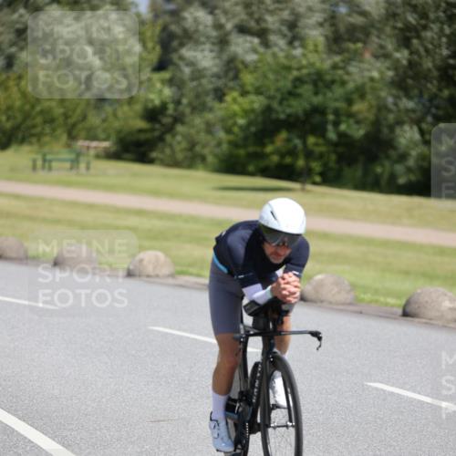 16.06.2024 - 26. Vierlanden-Triathlon Jannik Wohlers http://msf.ph/oto/6311100 16.06.2024 11:43:04 Radfahren 52, 71, 92, 184, 217 meine-sportfotos.de